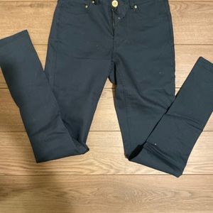 H&M coloured leggings in size 6 brand new!